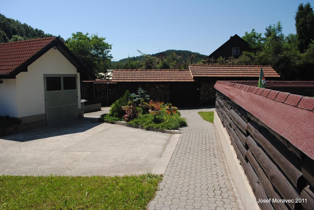 Pension Karolina Trnava Екстер'єр фото