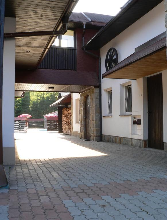 Pension Karolina Trnava Екстер'єр фото