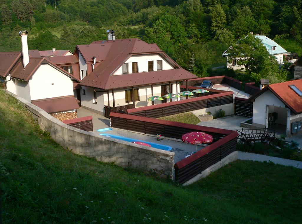 Pension Karolina Trnava Екстер'єр фото